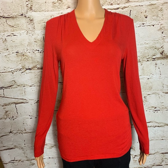 Banana Republic V-Neck Long Sleeve Shirt - Picture 2 of 6